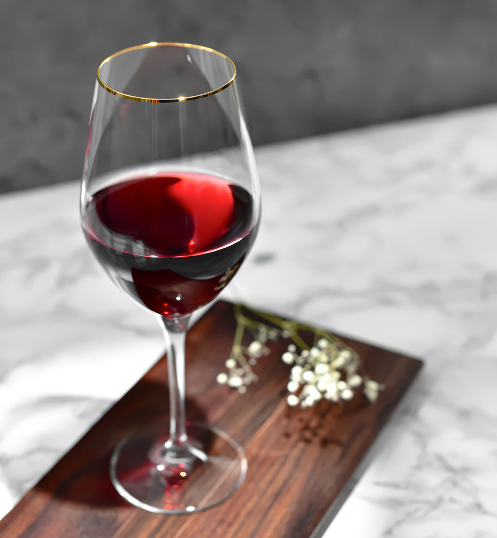 Wine glasses with gold band Splendour
