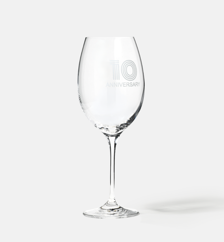 Zdobiony kieliszek do wina z napisem 10 ANNIVERSARY, 10 ROCZNICA 480 ml