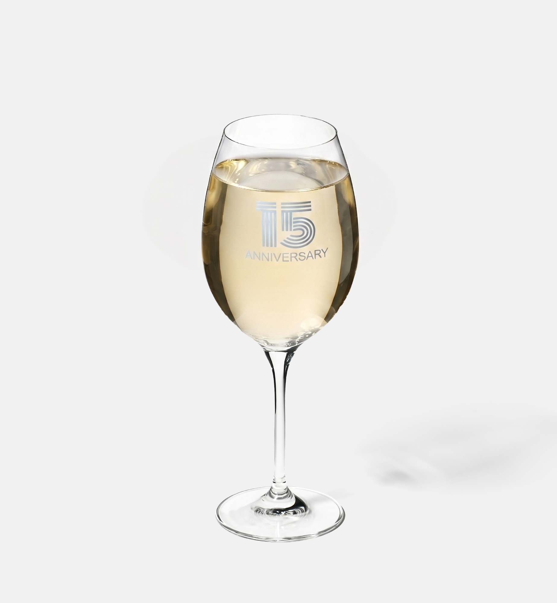Zdobiony kieliszek do wina z napisem 15 ANNIVERSARY, 15 ROCZNICA 480 ml