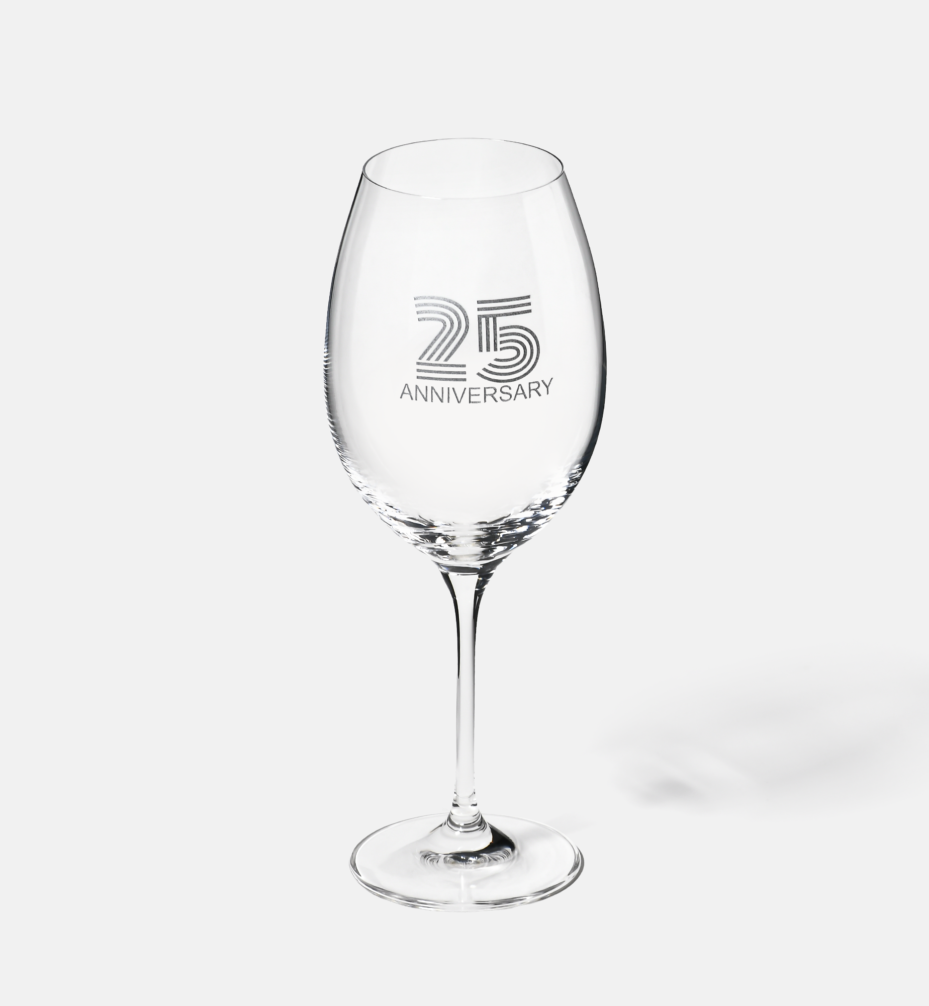 Zdobiony kieliszek do wina z napisem 25 ANNIVERSARY, 25 ROCZNICA 480 ml