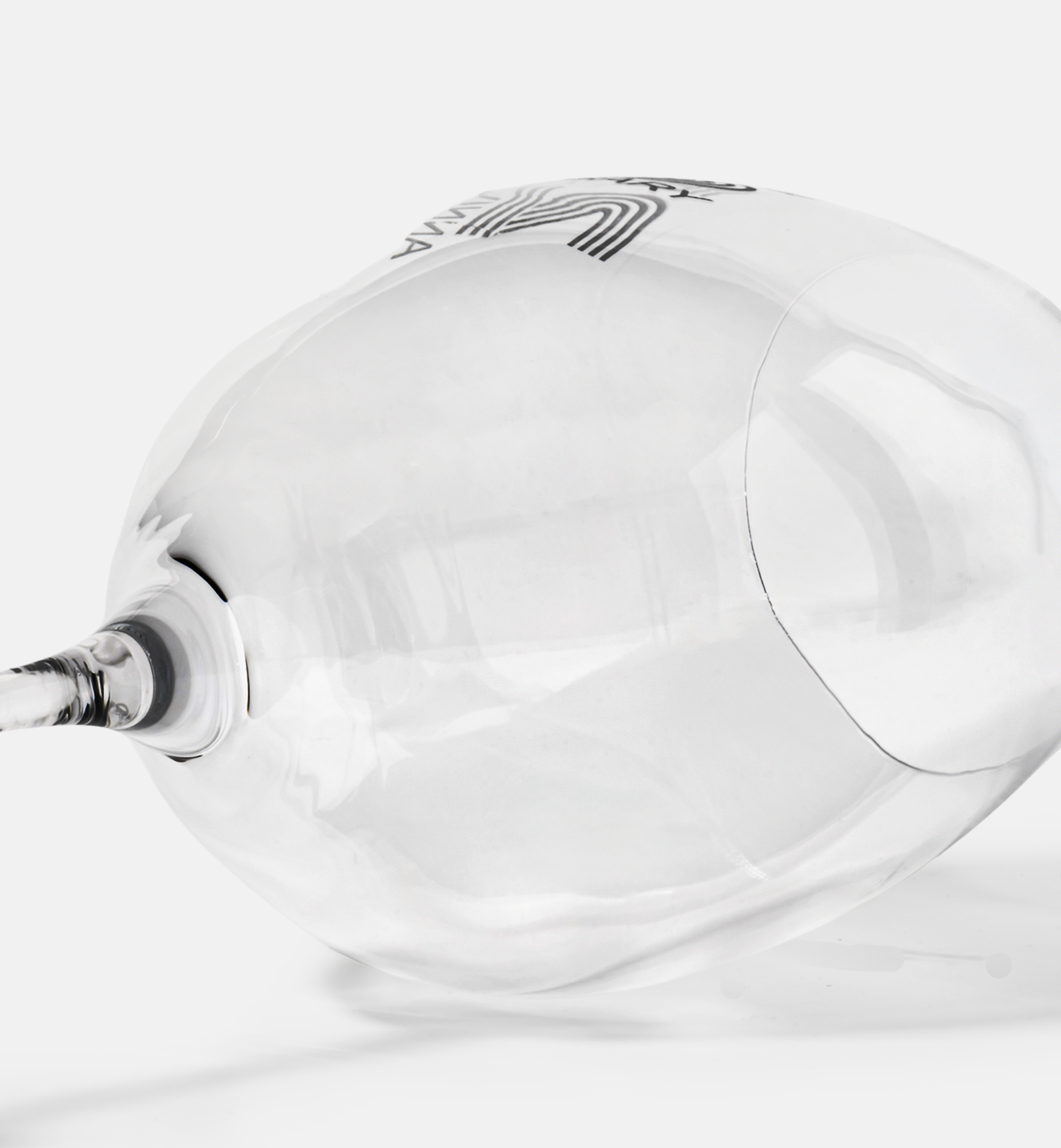 Zdobiony kieliszek do wina z napisem 50 ANNIVERSARY, 50 ROCZNICA 480 ml