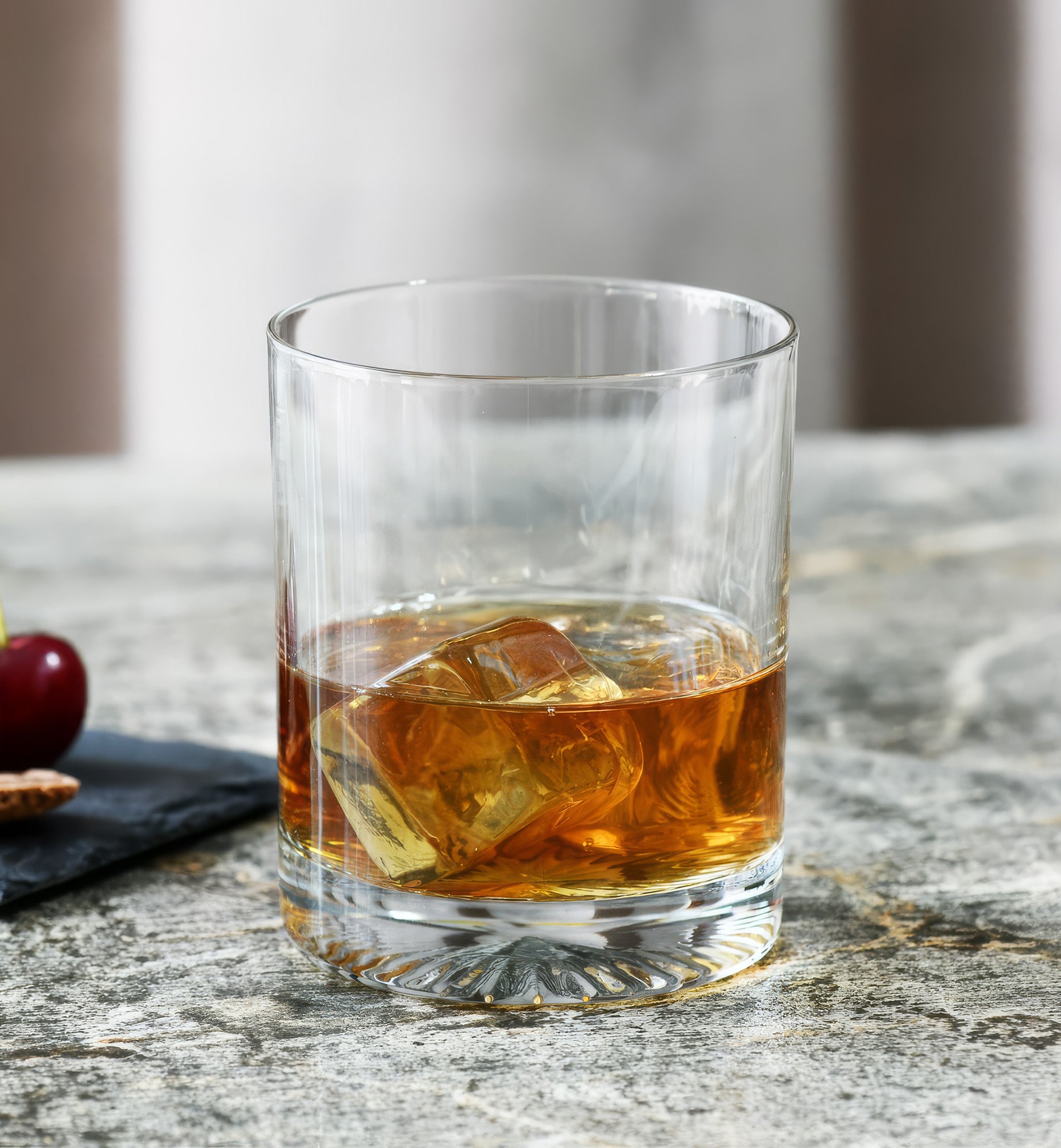 Whisky glasses 300 ml with an embossed base