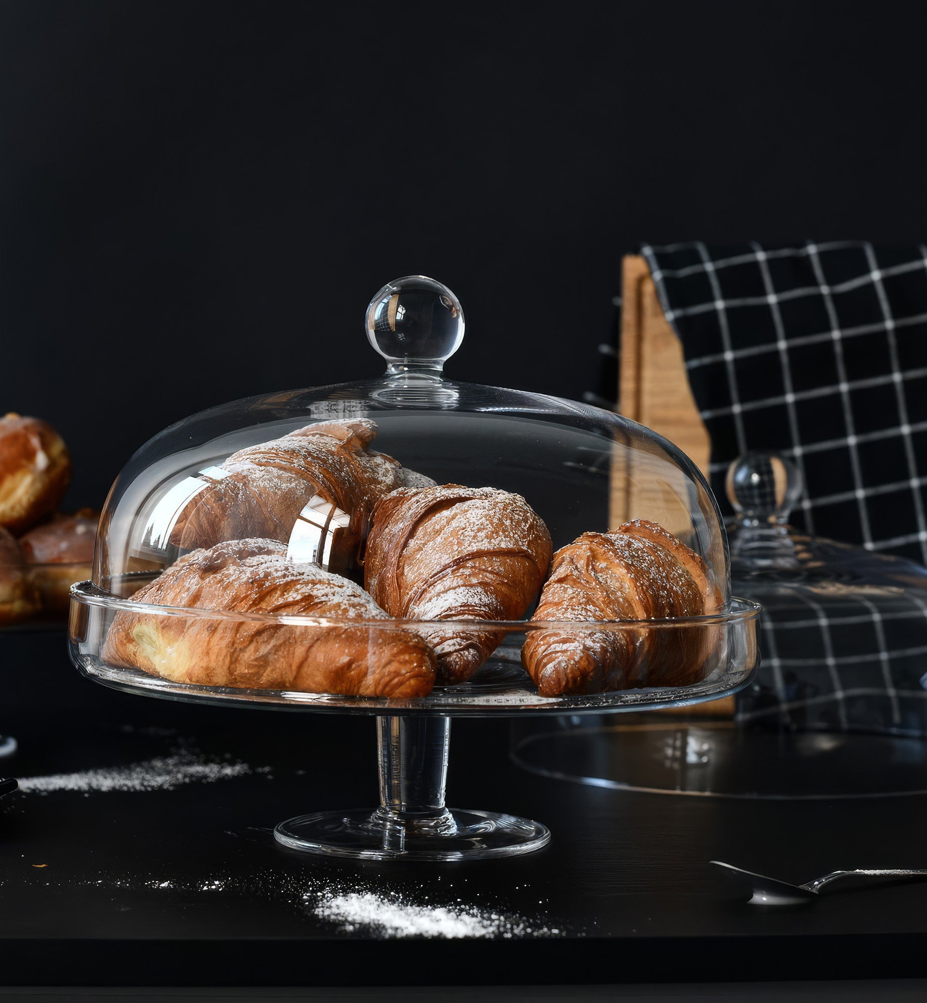Cake stand with dome 28 cm